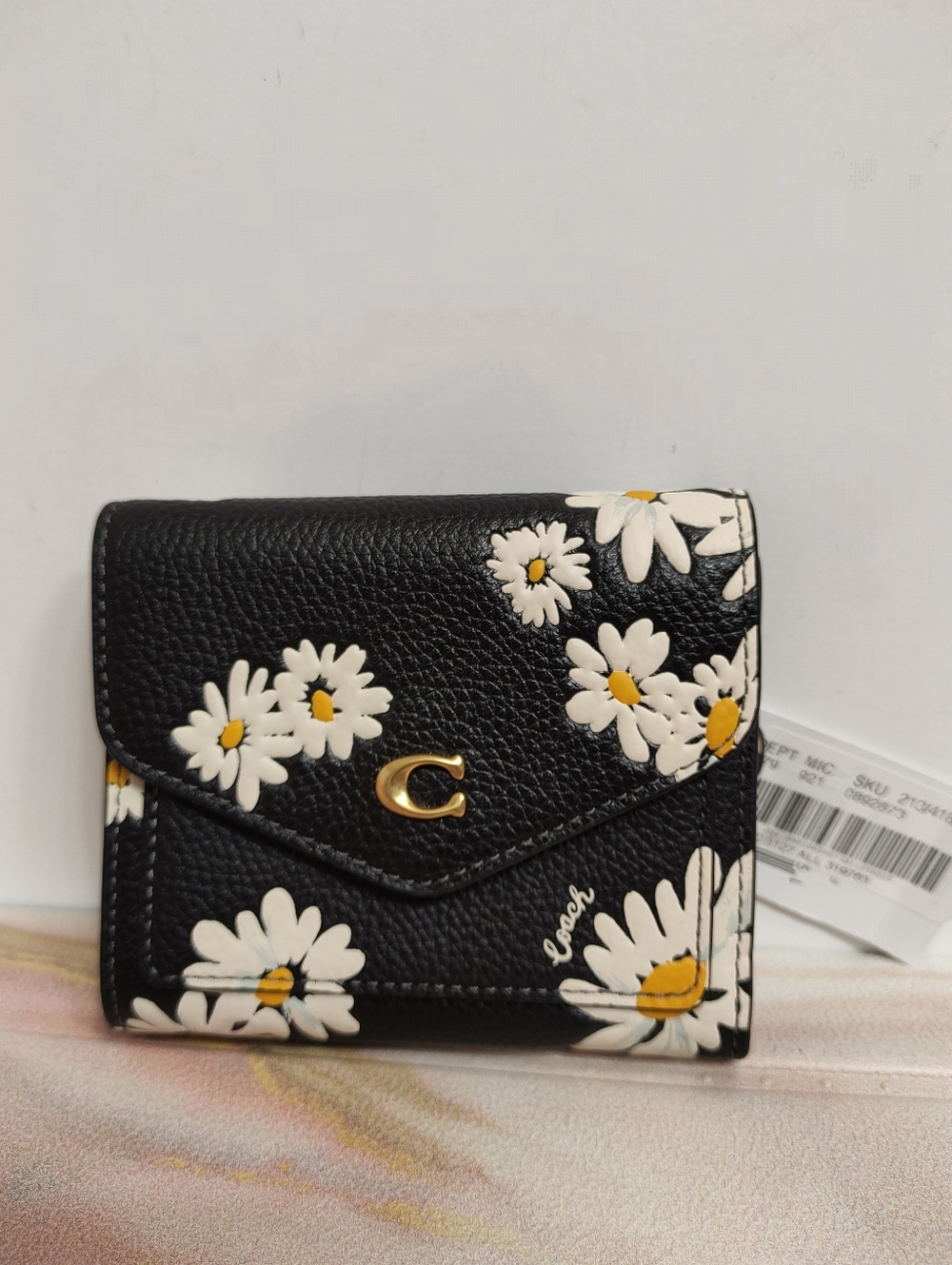 NWT Coach CS127 Wyn Small Wallet With Floral Print